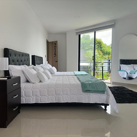 Hotel Boutique Ciudad Jardin Cali Bagian luar foto