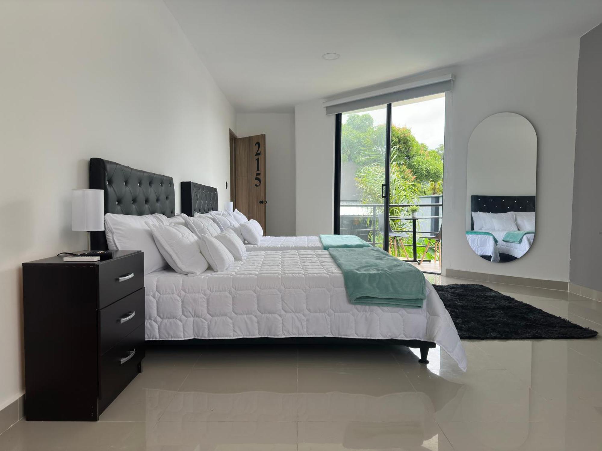 Hotel Boutique Ciudad Jardin Cali Bagian luar foto