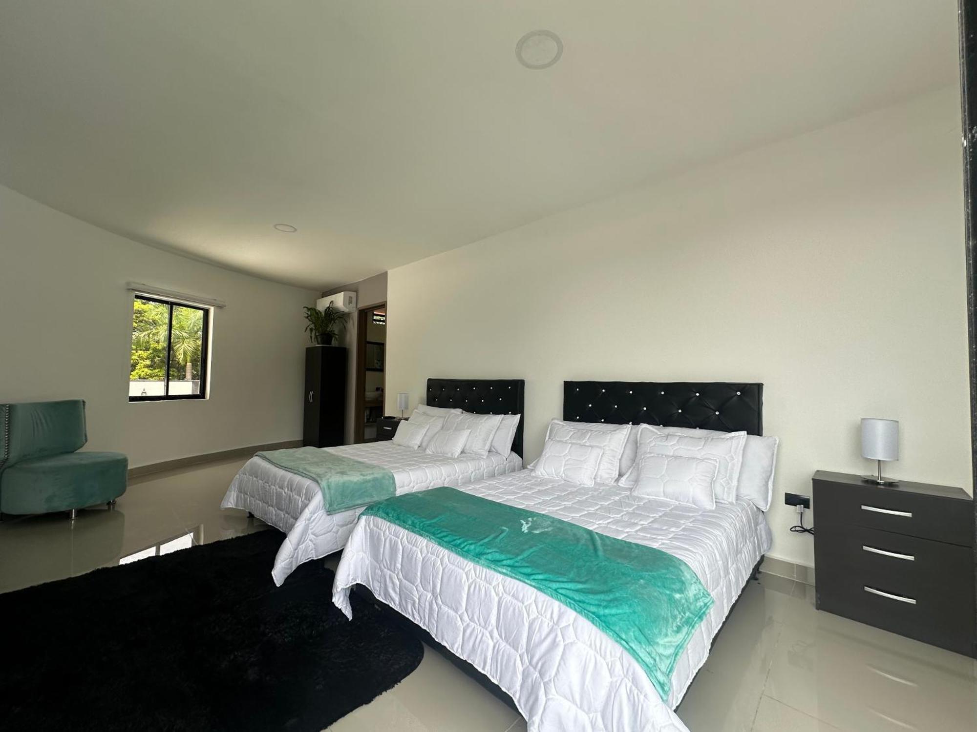 Hotel Boutique Ciudad Jardin Cali Bagian luar foto