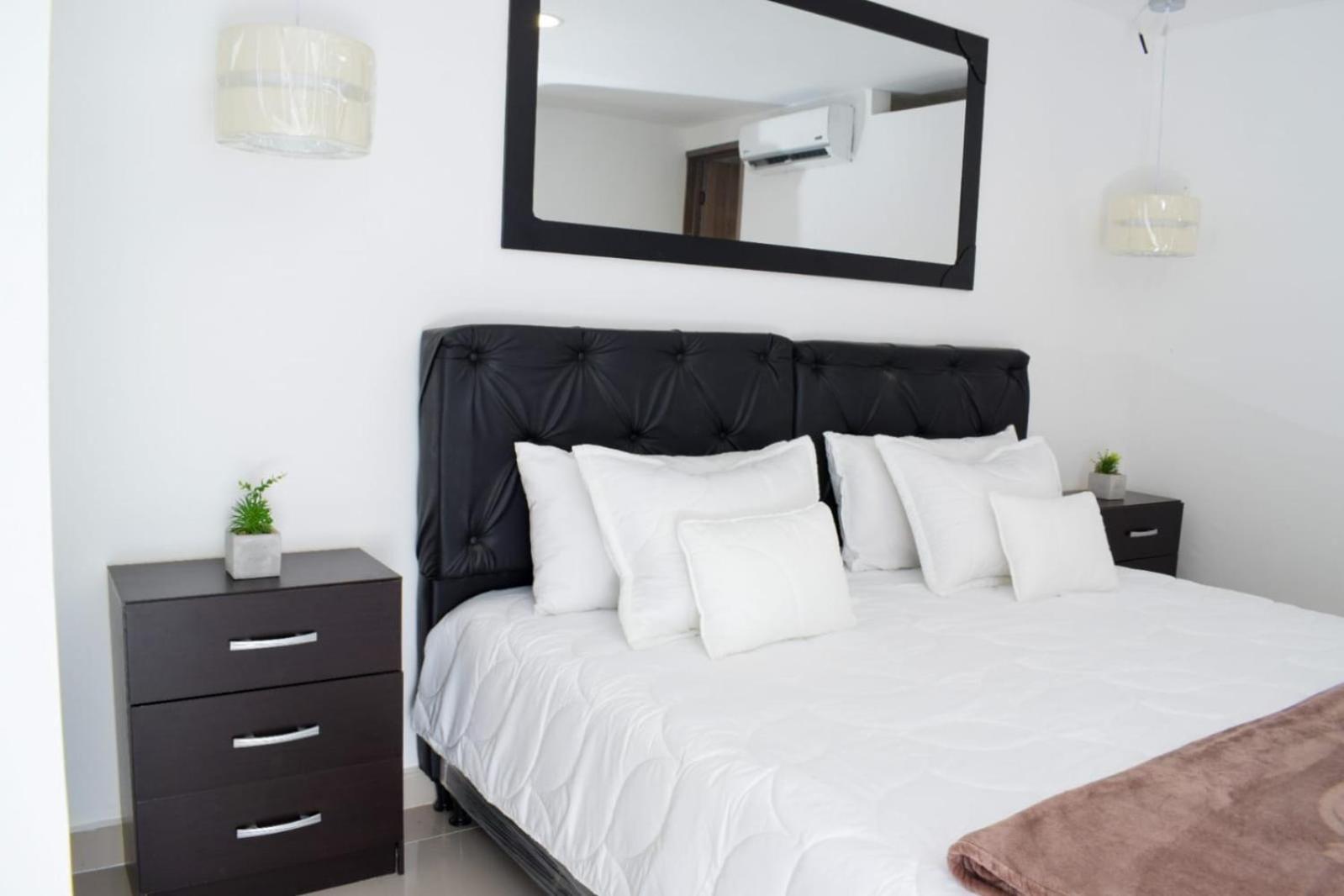 Hotel Boutique Ciudad Jardin Cali Bagian luar foto