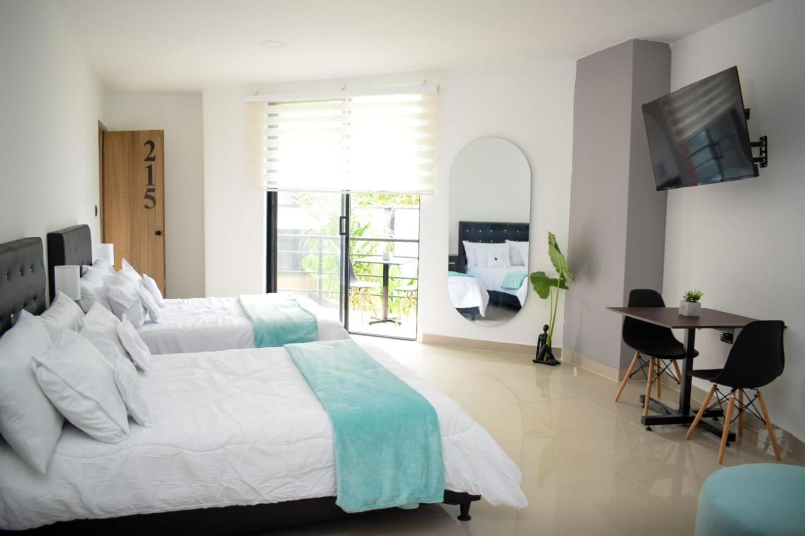 Hotel Boutique Ciudad Jardin Cali Bagian luar foto