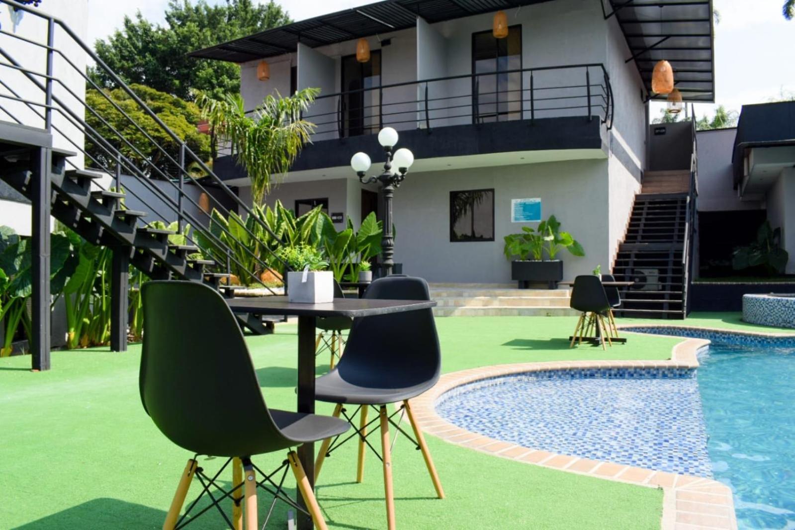 Hotel Boutique Ciudad Jardin Cali Bagian luar foto